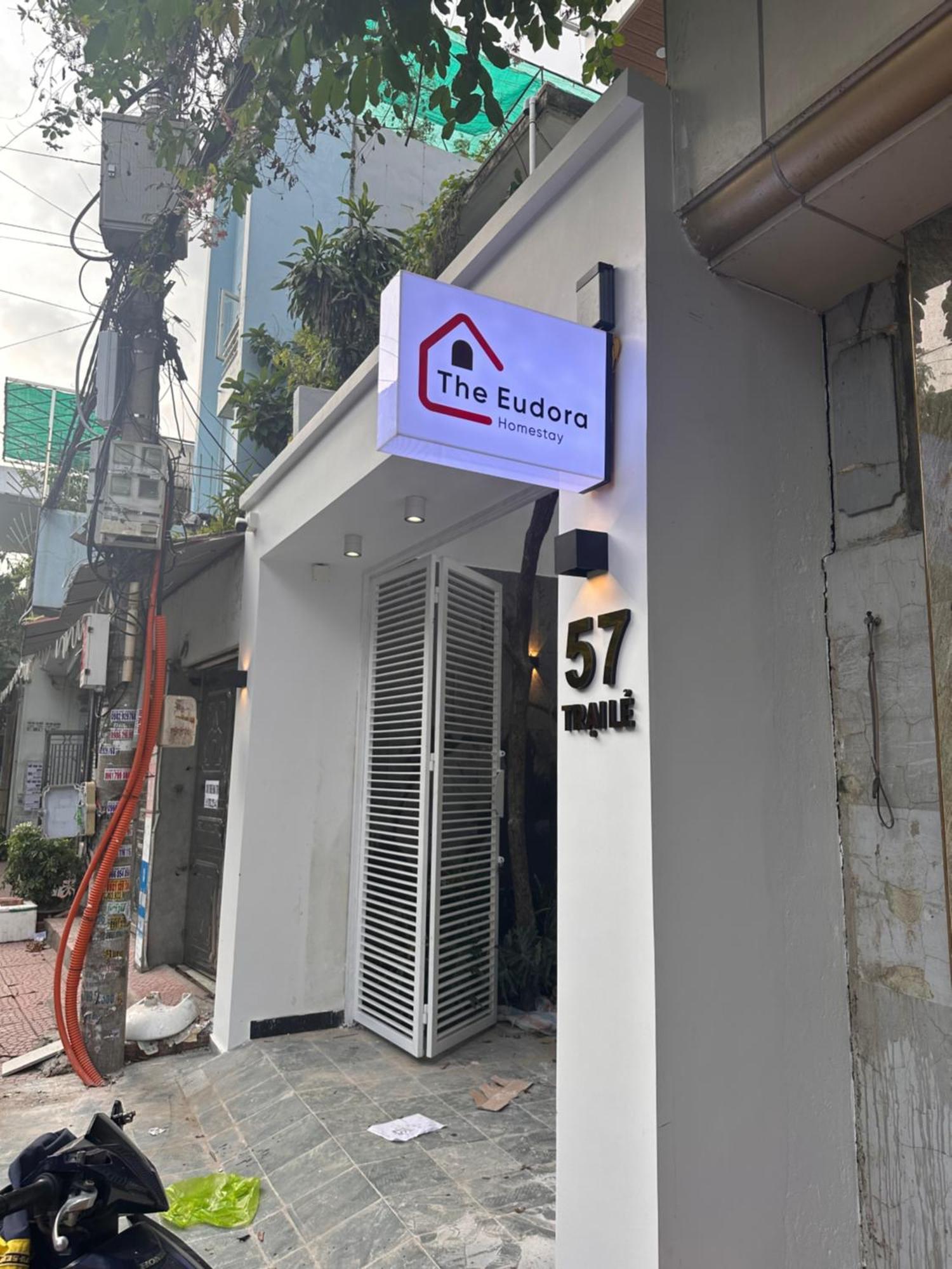 The Eudora Homestay Hai Phong Exteriör bild